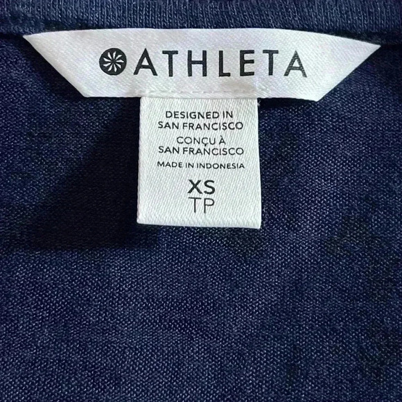 Athleta Women’s Navy Blue Tank Size XS - Picture 2 of 8